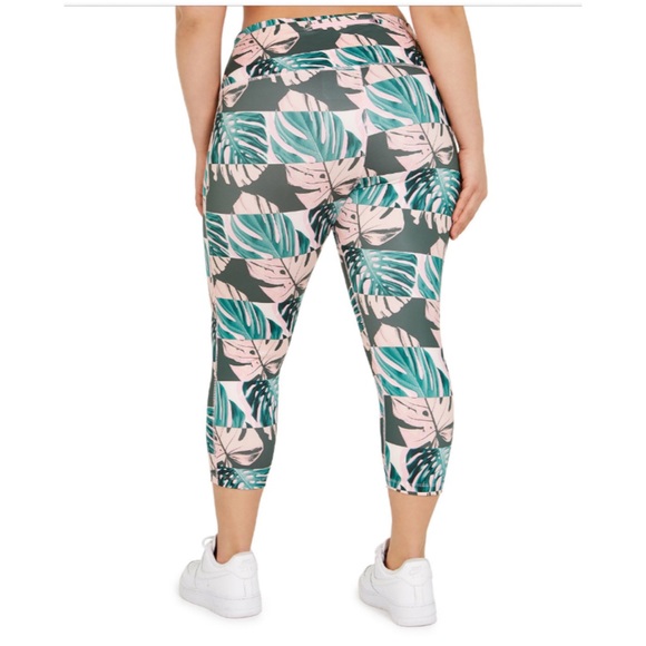 Nike plus size leggings - Picture 6 of 8